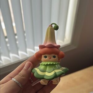 pop mart pucky sleeping forest “lily”